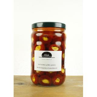 Kirschpaprika mit Frischkäsefüllung